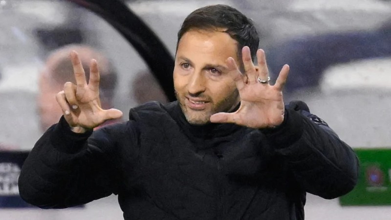 Domenico Tedesco'nun ısrarla istediği yıldızın transferi için Fenerbahçe'ye altın fırsat