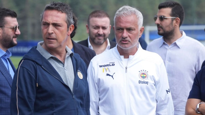 Fenerbahçe'den PSG'nin sağ bekine kanca! Şampiyonlar Ligi Elemelerine kadar...